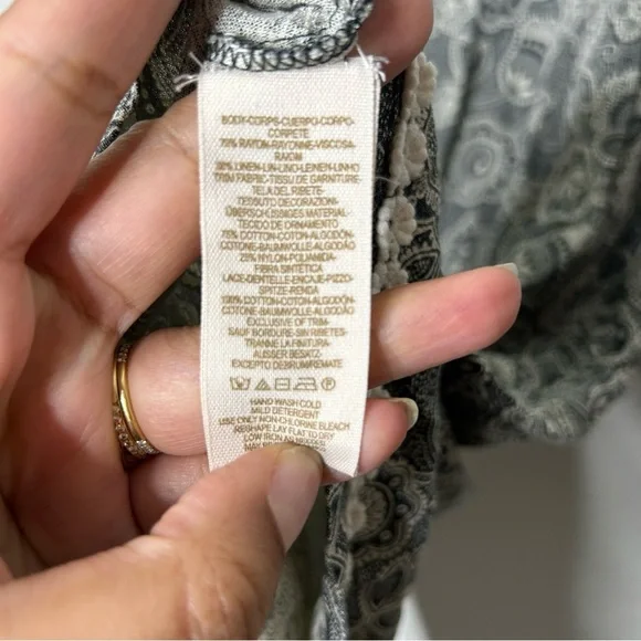 Anthropologie Black and White Floral Tunic - Picture 4 of 8